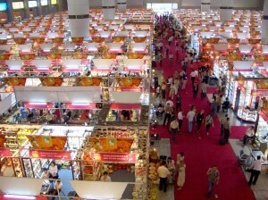 Canton Fair, image from David Bryant (http://www.chineseimporting.com/its-canton-fair-time-tips-and-advice/)